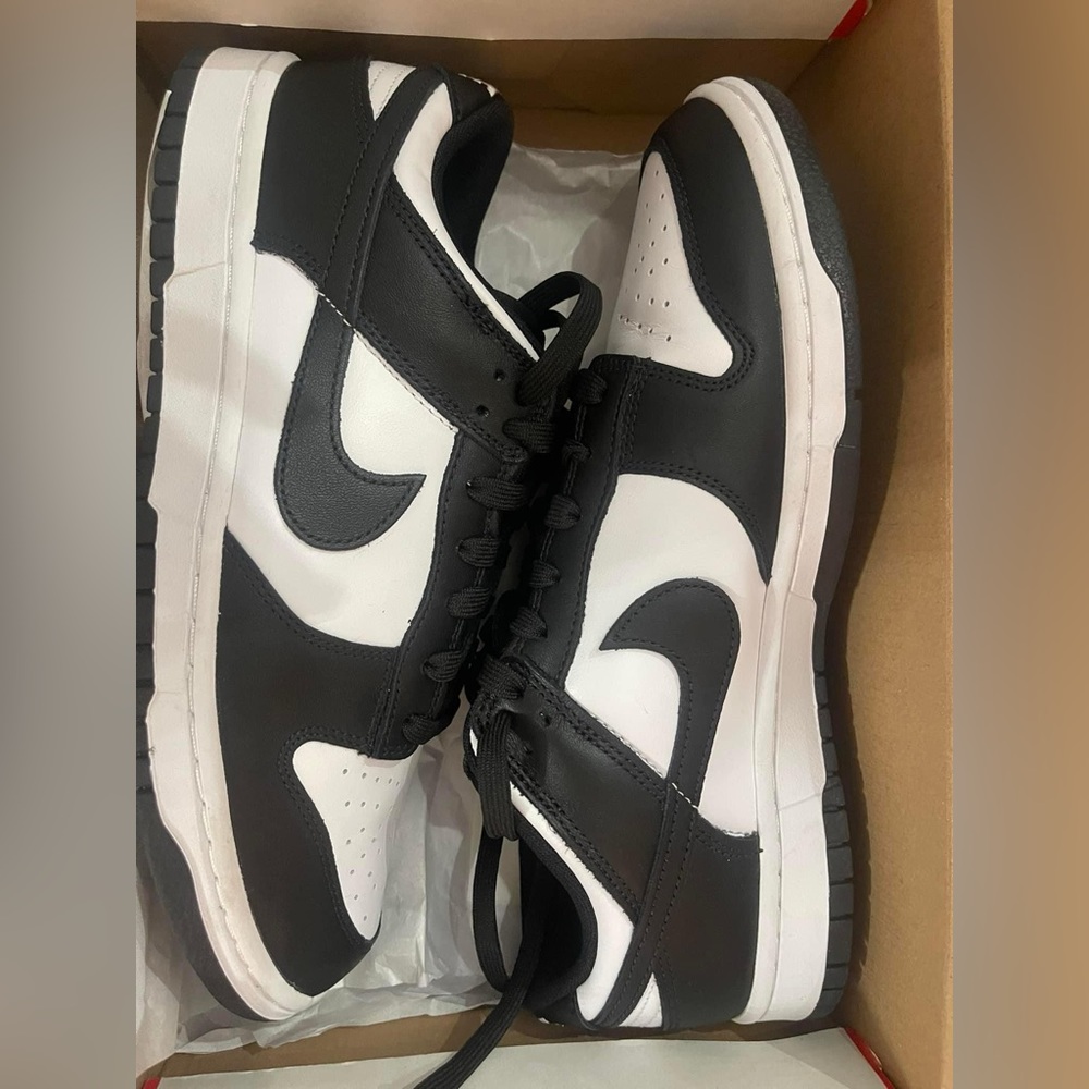 Worn once for 10 minutes.